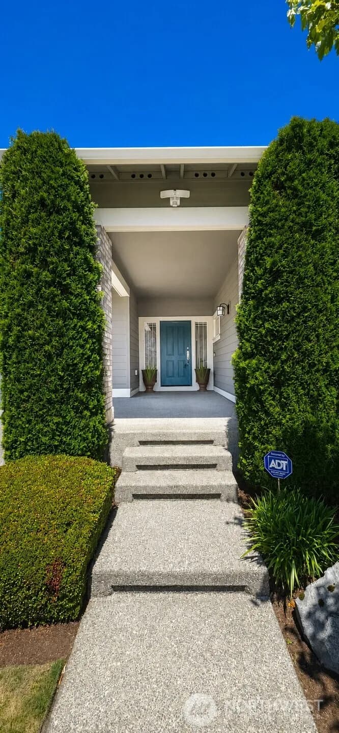 Property photo for 15372 Se 160th Place, Renton photo 2