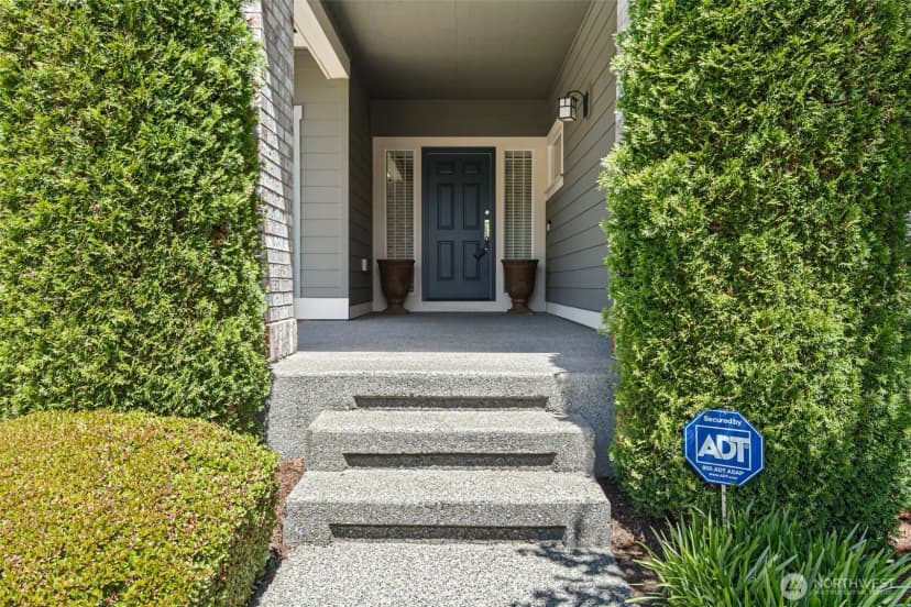 Property photo for 15372 Se 160th Place, Renton photo 3
