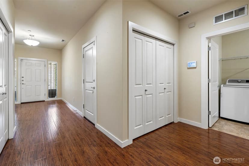 Property photo for 15372 Se 160th Place, Renton photo 5
