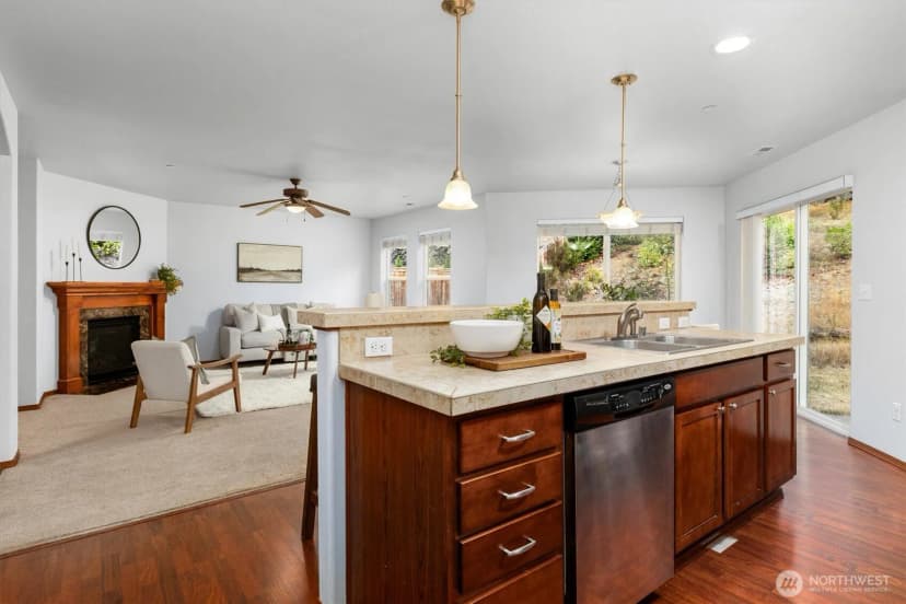 Property photo for 1190 Swan Loop, Dupont photo 9