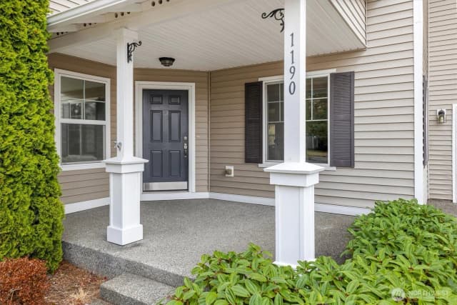 Property photo for 1190 Swan Loop, Dupont photo 3