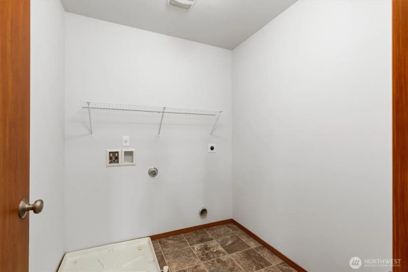 Property photo for 1190 Swan Loop, Dupont photo 24