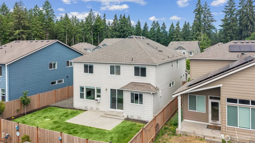 Property photo for 6813 Sweetgum Avenue Ne, Lacey photo 33