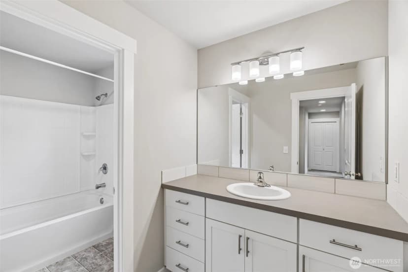 Property photo for 6813 Sweetgum Avenue Ne, Lacey photo 24