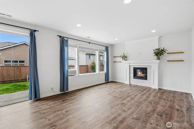 Property photo for 6813 Sweetgum Avenue Ne, Lacey photo 9