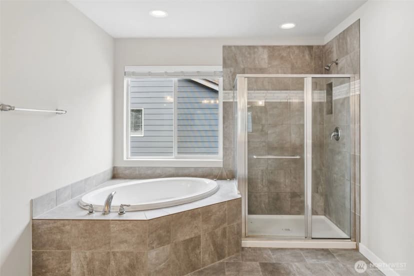 Property photo for 6813 Sweetgum Avenue Ne, Lacey photo 31