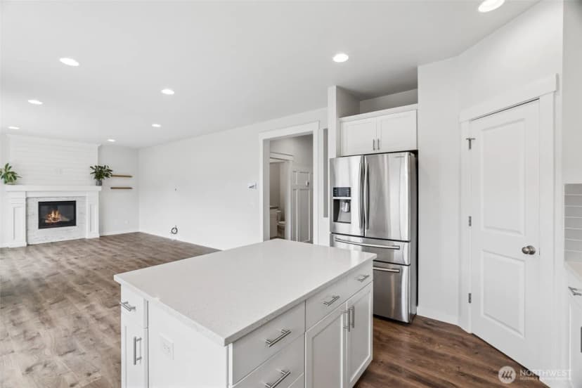 Property photo for 6813 Sweetgum Avenue Ne, Lacey photo 13