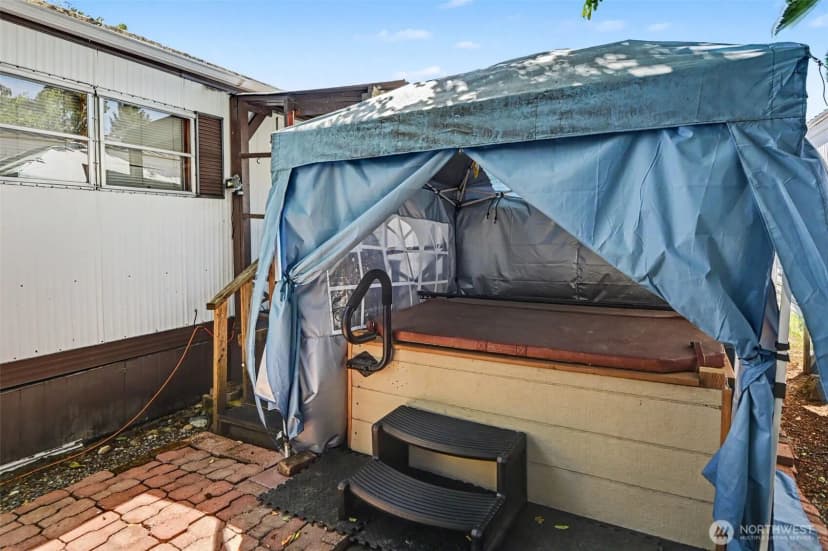Property photo for 10515 Woodinville Drive #4, Bothell photo 18