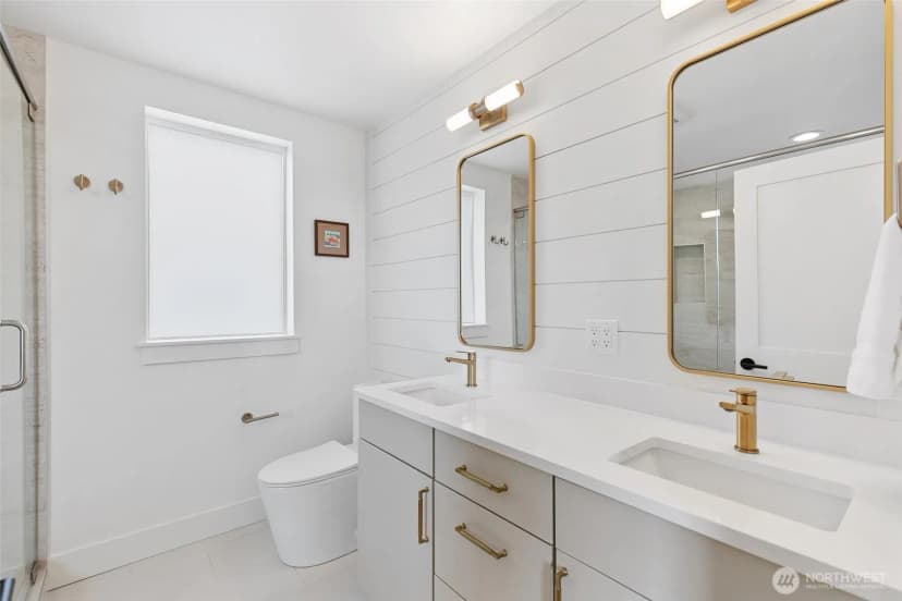 Property photo for 408 Aloha Street, Seattle photo 14