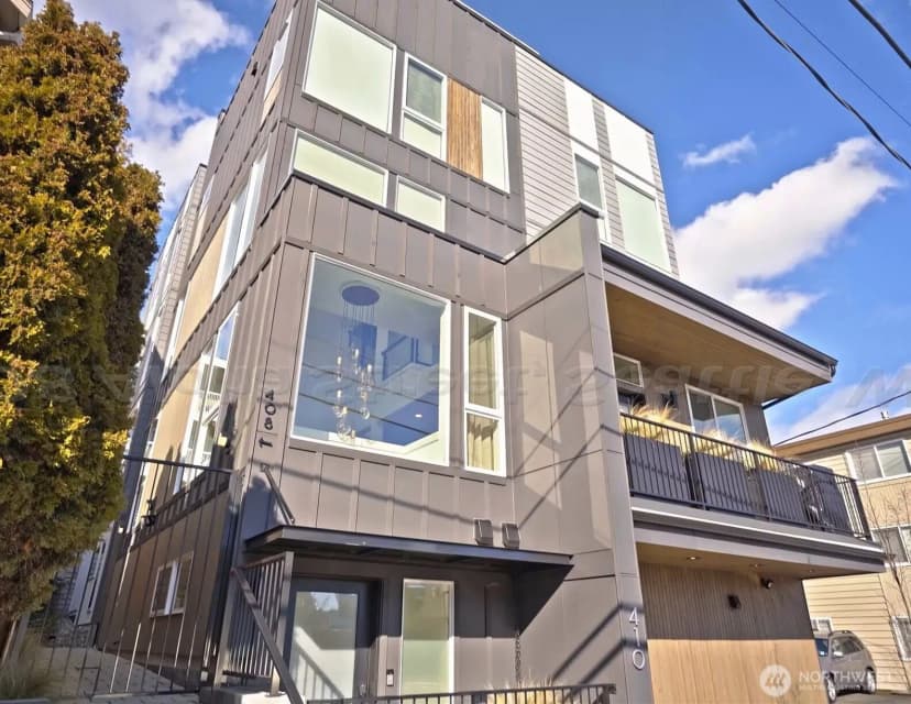 Property photo for 408 Aloha Street, Seattle photo 2