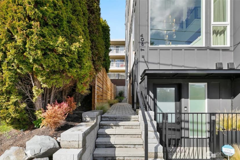 Property photo for 408 Aloha Street, Seattle photo 4