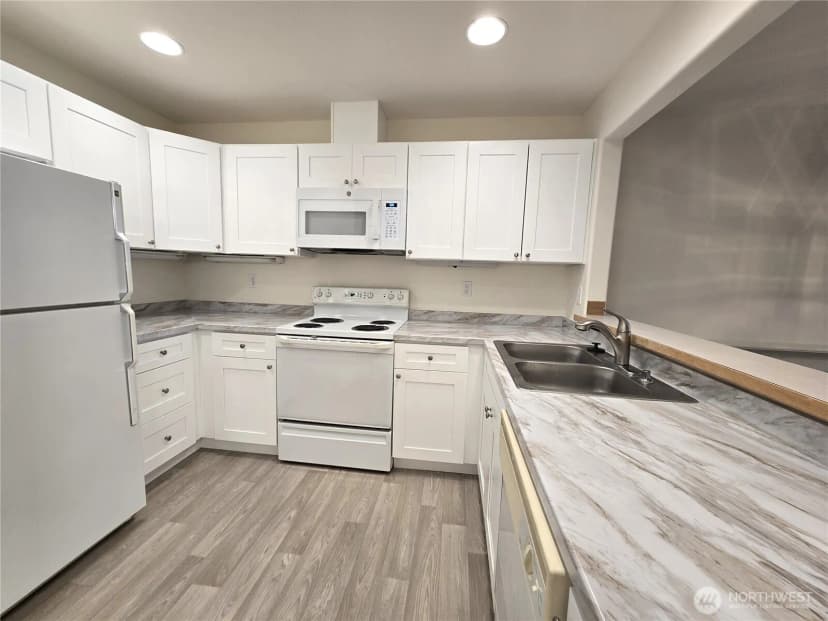 Property photo for 8515 244th Street Sw #a4, Edmonds photo 8