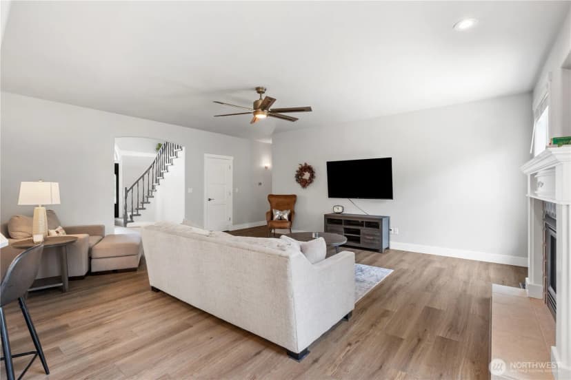 Property photo for 448 Island Green Way, Lynden photo 16