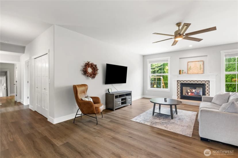 Property photo for 448 Island Green Way, Lynden photo 15