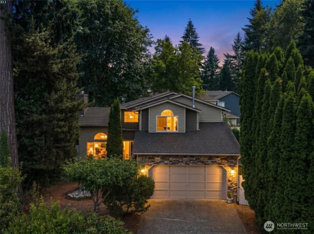 Property photo for 12737 Ne 97th Place, Kirkland