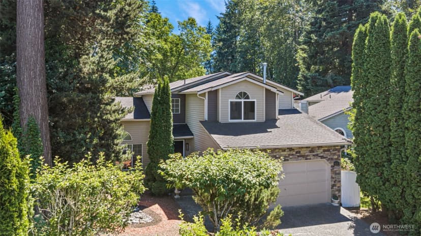 Property photo for 12737 Ne 97th Place, Kirkland photo 3