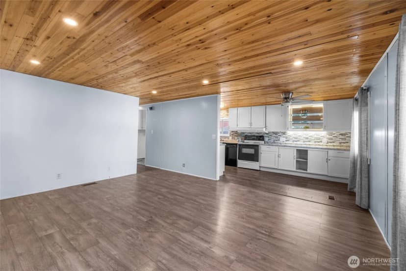 Property photo for 700 Nw Crosby Avenue #74, Oak Harbor photo 14