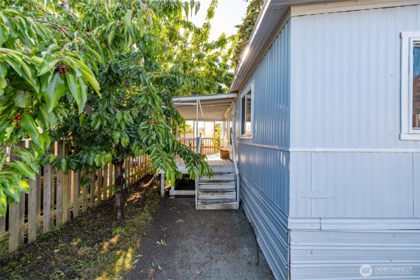 Property photo for 700 Nw Crosby Avenue #74, Oak Harbor photo 6
