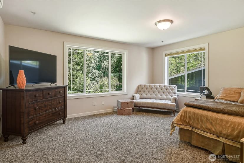 Property photo for 1226 Ne Ballinger Place, Shoreline photo 19