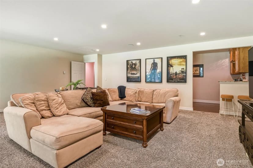 Property photo for 1226 Ne Ballinger Place, Shoreline photo 24
