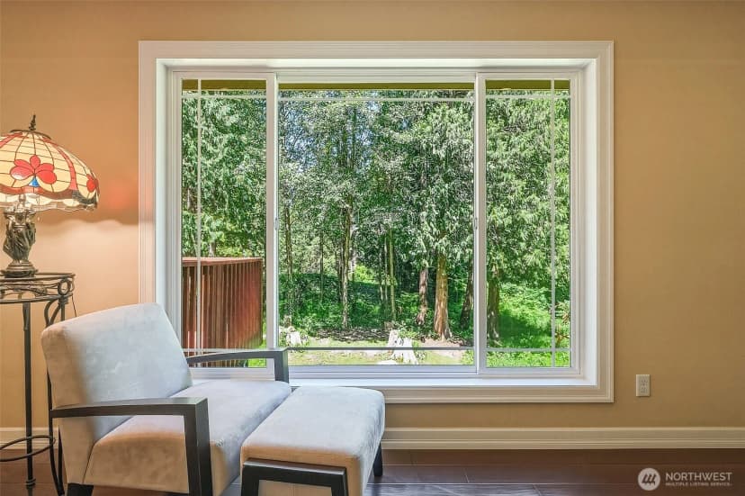 Property photo for 1226 Ne Ballinger Place, Shoreline photo 6