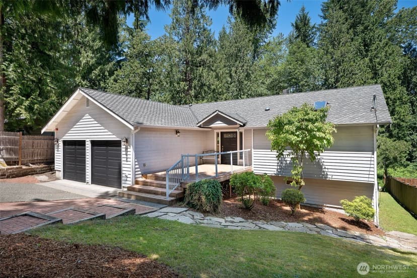 Property photo for 1226 Ne Ballinger Place, Shoreline