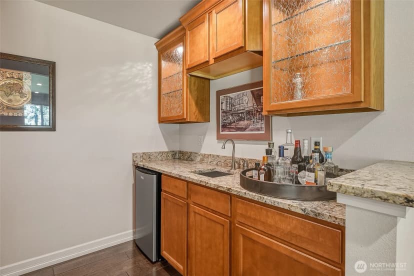 Property photo for 1226 Ne Ballinger Place, Shoreline photo 25