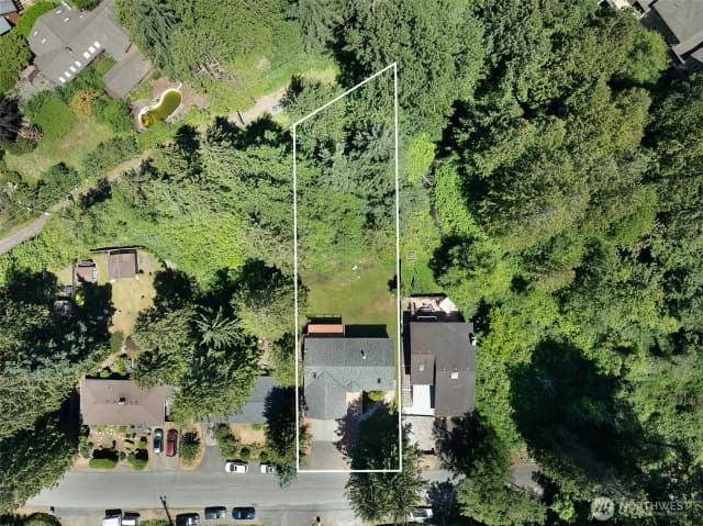 Property photo for 1226 Ne Ballinger Place, Shoreline photo 3