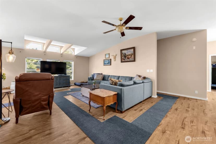Property photo for 161 Rogers Road, Kalama photo 12