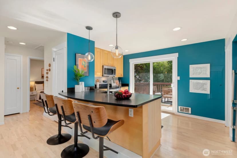 Property photo for 9348 32nd Avenue Sw, Seattle photo 13