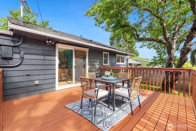 Property photo for 9348 32nd Avenue Sw, Seattle photo 21