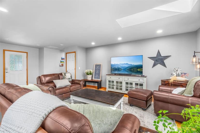 Property photo for 5 N Sunrise Drive, Montesano photo 9