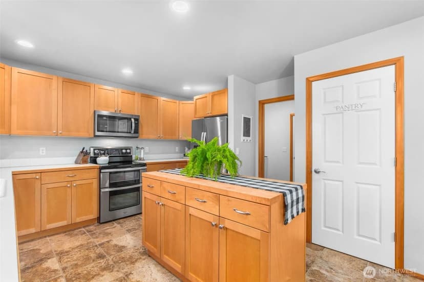 Property photo for 5 N Sunrise Drive, Montesano photo 14