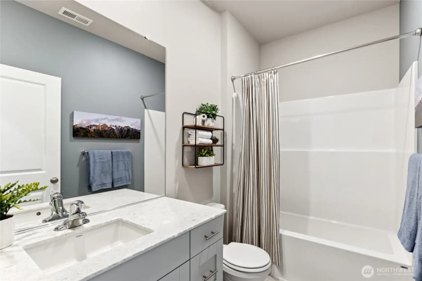 Property photo for 573 Wall Street #53, Buckley photo 16