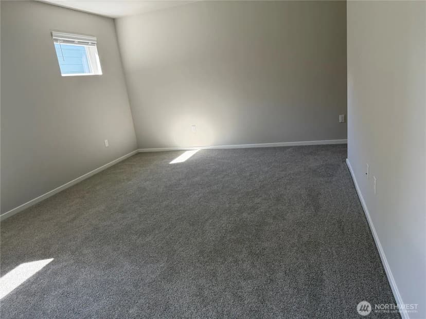 Property photo for 292 Ne Shadowhawk Lane, Bremerton photo 7