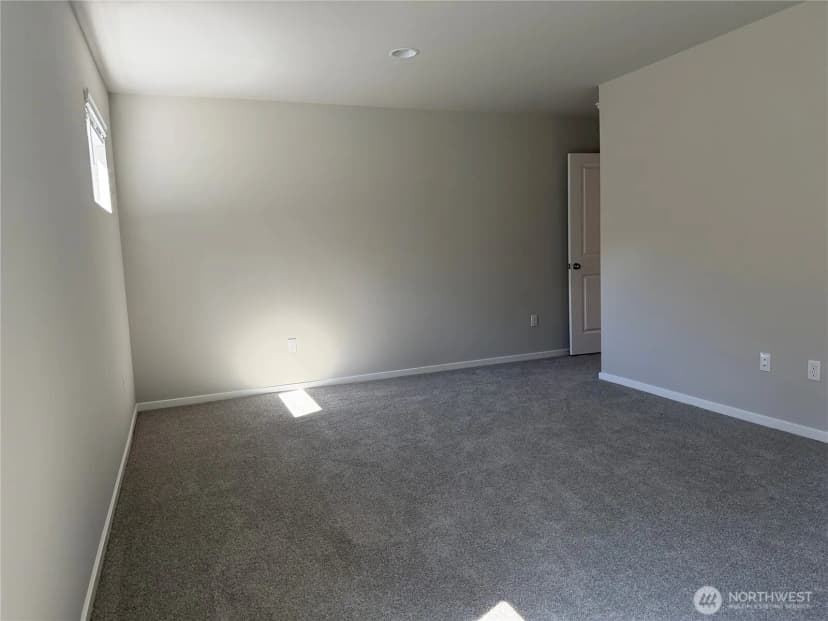 Property photo for 292 Ne Shadowhawk Lane, Bremerton photo 8