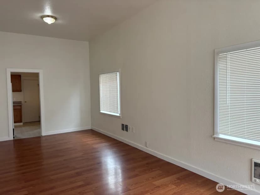 Property photo for 817 E 35th Street, Tacoma photo 7