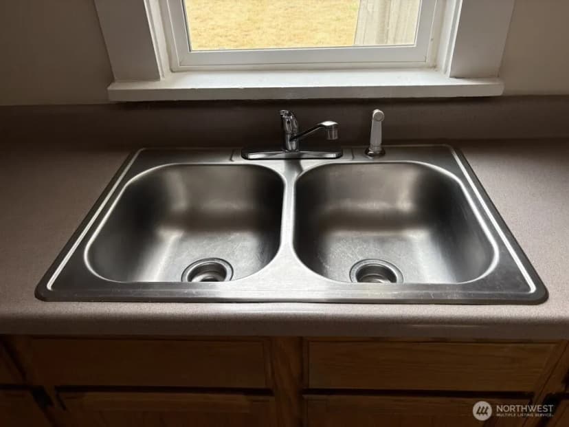 Property photo for 817 E 35th Street, Tacoma photo 12