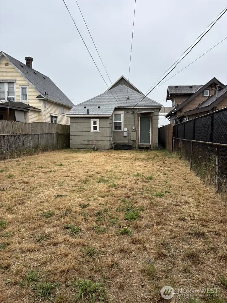 Property photo for 817 E 35th Street, Tacoma photo 31