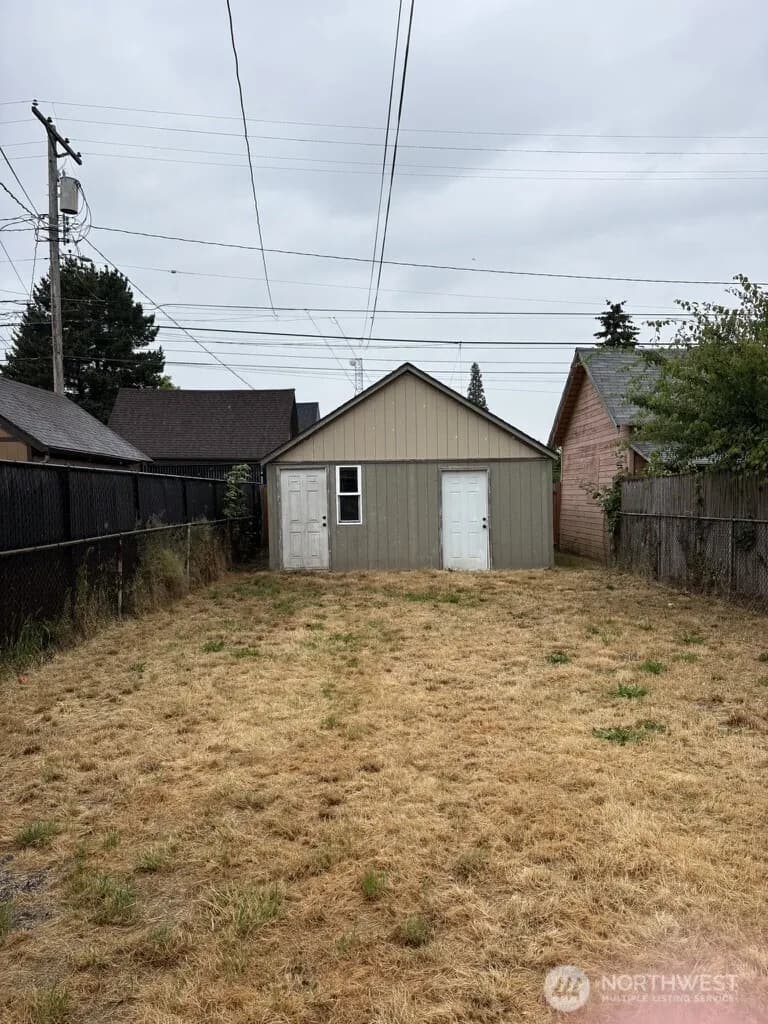 Property photo for 817 E 35th Street, Tacoma photo 27