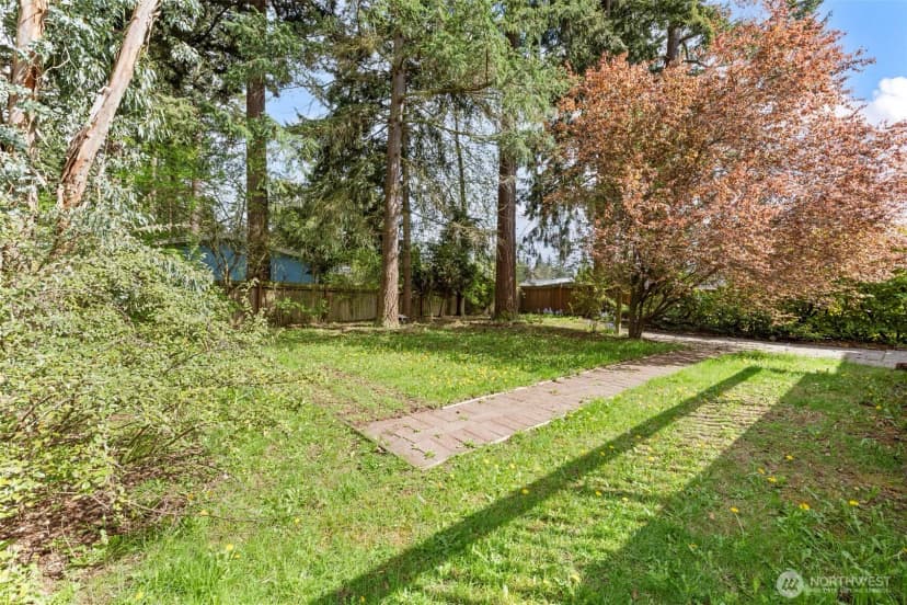 Property photo for 20310 5th Avenue Nw, Shoreline photo 25