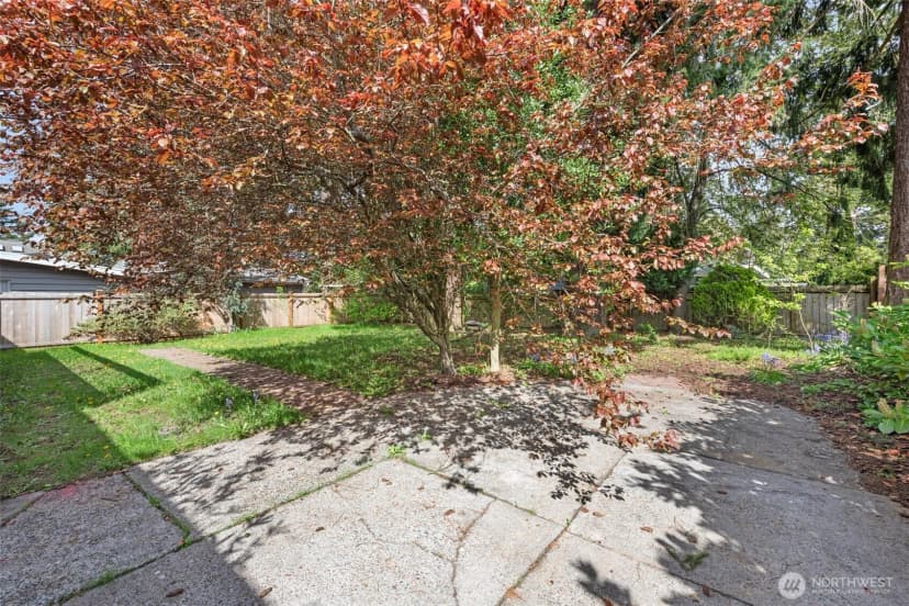 Property photo for 20310 5th Avenue Nw, Shoreline photo 24