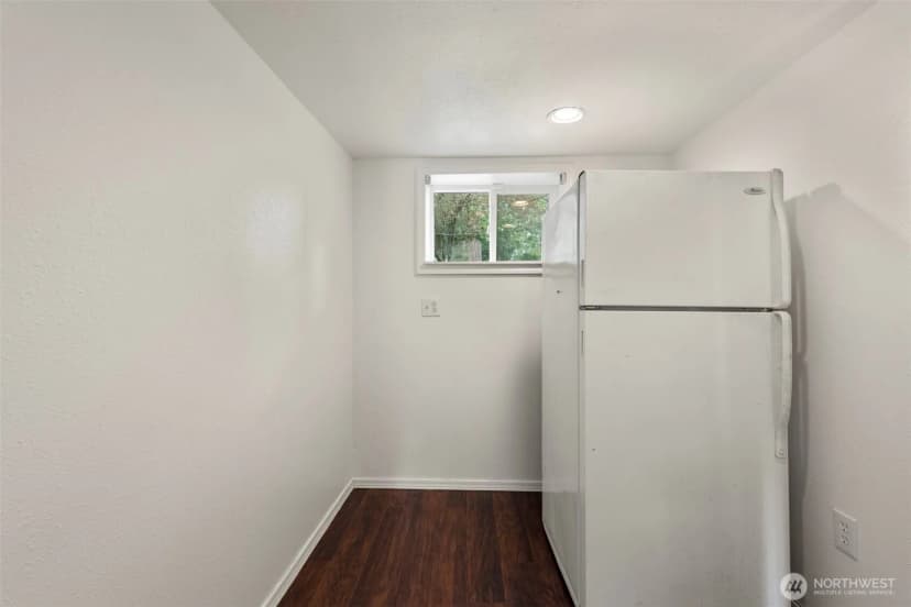 Property photo for 20310 5th Avenue Nw, Shoreline photo 22