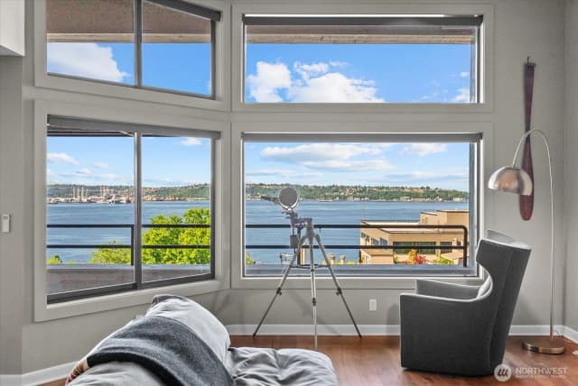 Property photo for 2021 1st Avenue #c4, Seattle photo 3