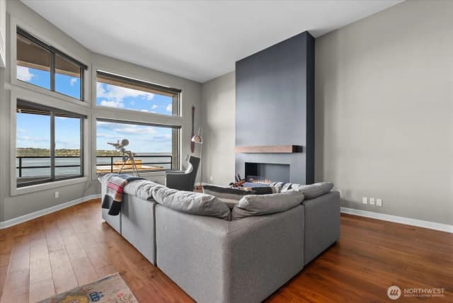 Property photo for 2021 1st Avenue #c4, Seattle photo 5