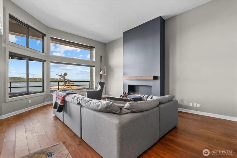 Property photo for 2021 1st Avenue #c4, Seattle photo 5