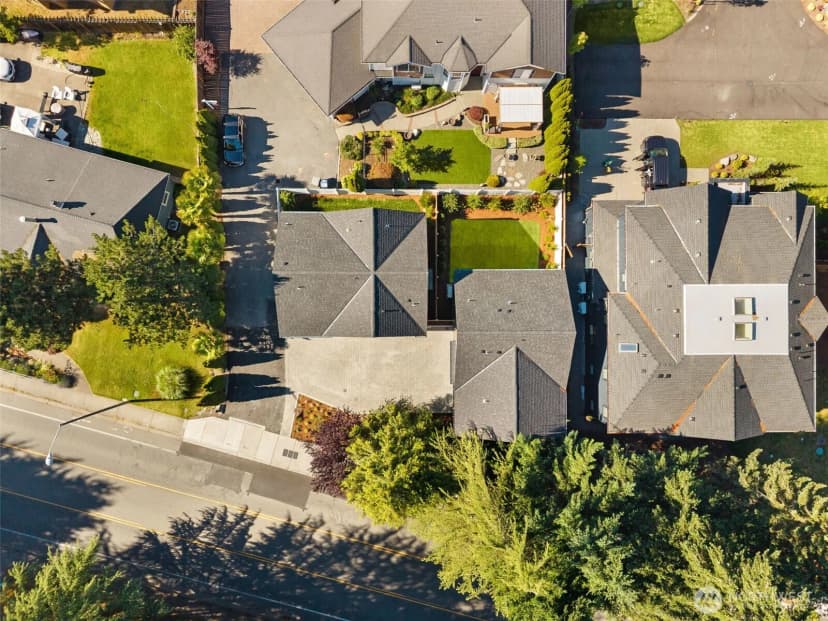 Property photo for 12910 Ne 70th Place, Kirkland photo 28
