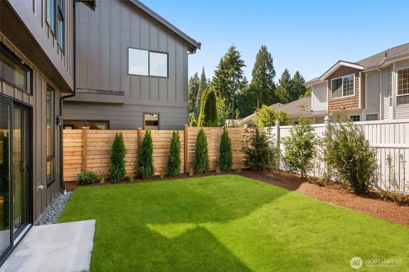 Property photo for 12910 Ne 70th Place, Kirkland photo 25