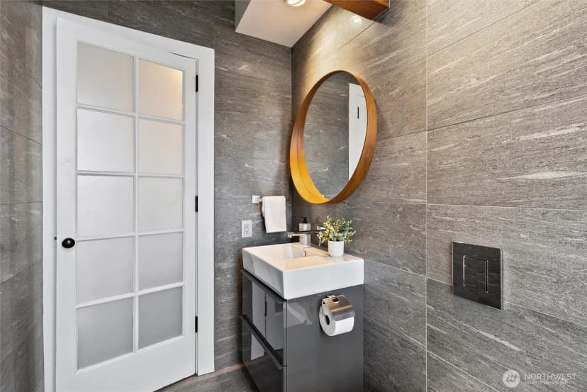 Property photo for 1519 3rd Avenue #501, Seattle photo 28
