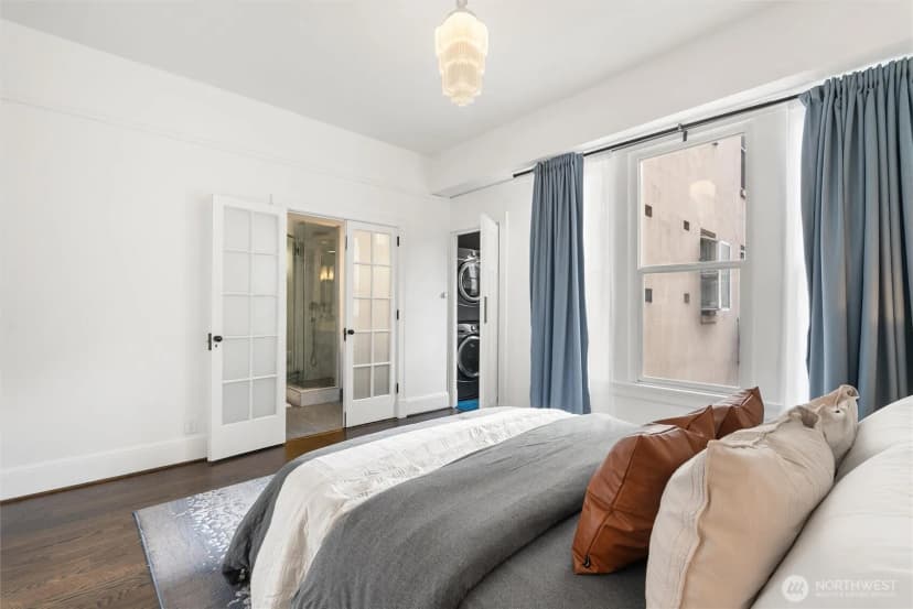 Property photo for 1519 3rd Avenue #501, Seattle photo 15